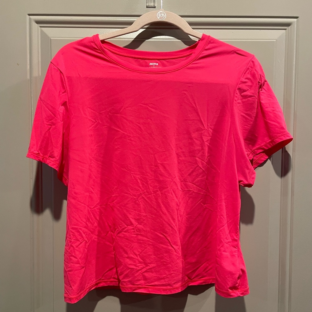 Skims neon pink top (3X) RARE